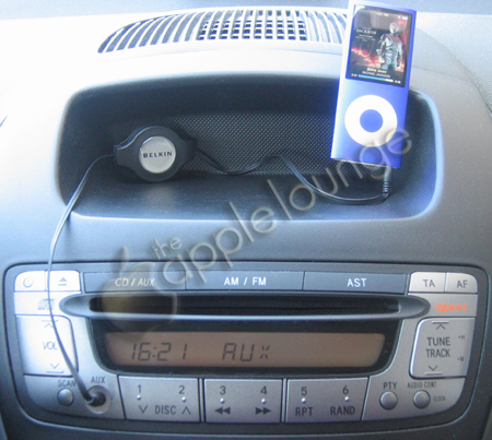 Cavo Retrattile Belkin in automobile (The Apple Lounge)