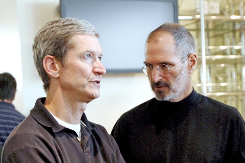 timcook-SteveJobs