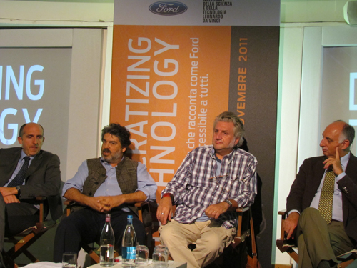 Democratizing Technology - Gaetano Thorel, Carlo Infante, Marco Zamperini, Carlo Cavicchi - The Apple Lounge