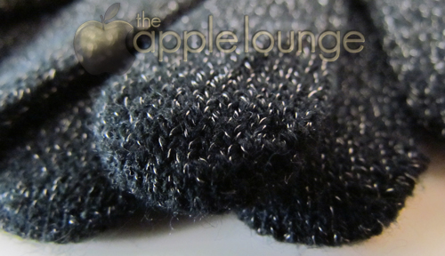 Particolare degli AGloves Sport e del filo bagnato in argento - The Apple Lounge