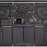 MacBook Pro con Retina Display, particolare dell'apertura - TheAppleLounge.com