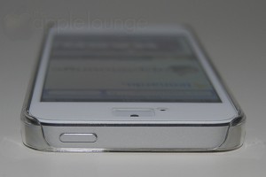 Puro Cover iPhone 5 Fog, particolare del pulsante di accensione - TheAppleLounge.com