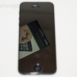 Pellicola protettiva aiino Specchio applicata ad iPhone 5 - TheAppleLounge.com