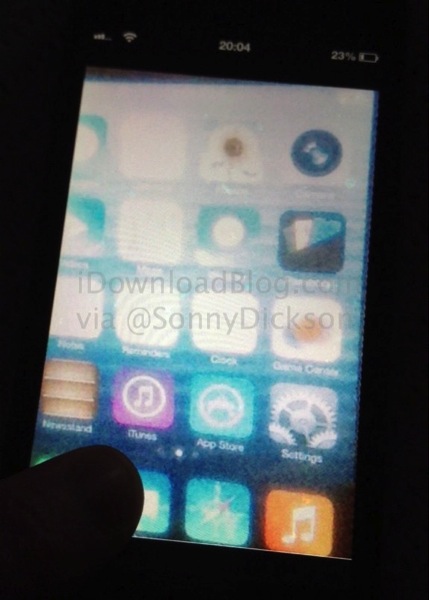 Immagine spia che mostrerebbe il nuovo iOS 7