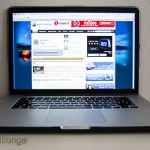 moshi iGlaze pro 15 R, cover per MacBook Pro 15 Retina Display (cover sul portatile aperto) - TheAppleLounge.com