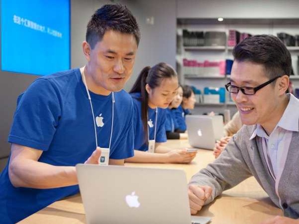 people-are-now-scalping-genius-bar-appointments-at-chinese-apple-stores