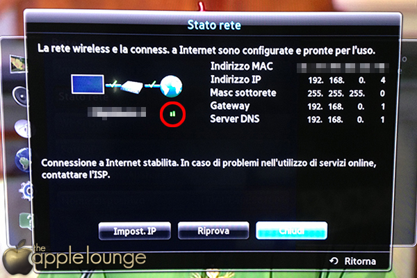 NETGEAR DGND4000 Modem Router Wireless N750 Dual Band, particolare del segnale ADSL max 8 Mbps 802.11n 450 Mbps 5 GHz catturato da una Smart TV situata nella parte opposta di un grande appartamento - TheAppleLounge.com