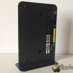 NETGEAR DGND4000 Modem Router Wireless N750 Dual Band, particolare dell'attacco a muro - TheAppleLounge.com