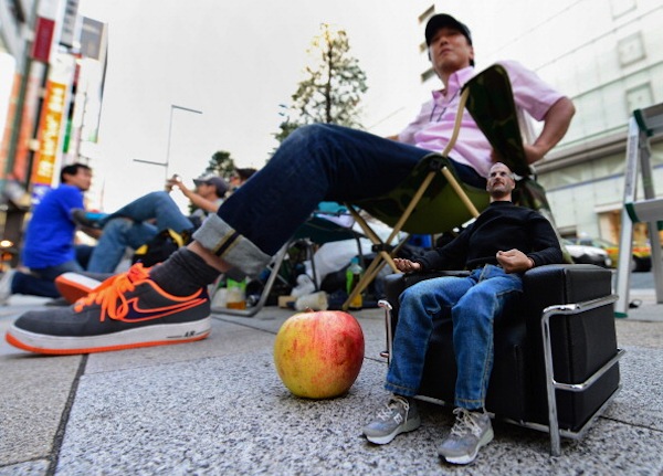 iPhone 5S launch Japan