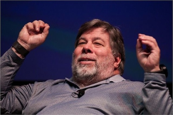 wozniak ride e si lascia andare sulla sedia