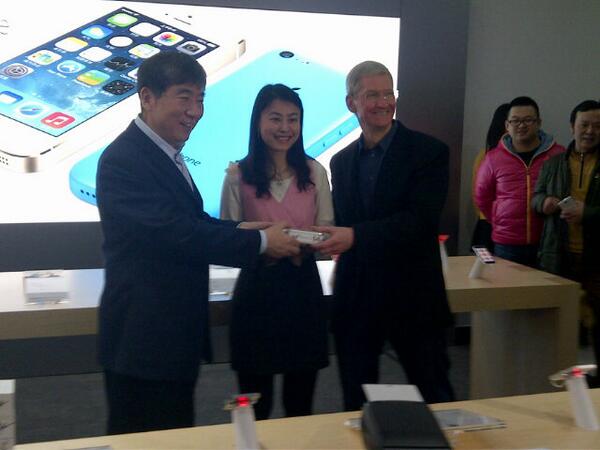 cook autografa iphone cina