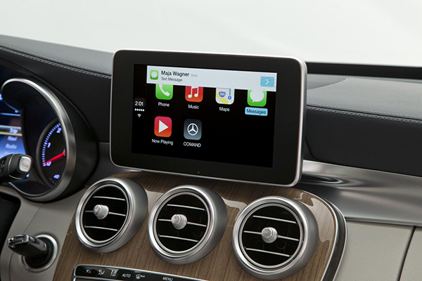 CarPlay_Apple_Classe_C_(37)