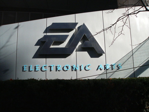 EA_on_the_building(2)