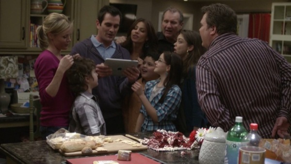 modern_family_ipad-800x451