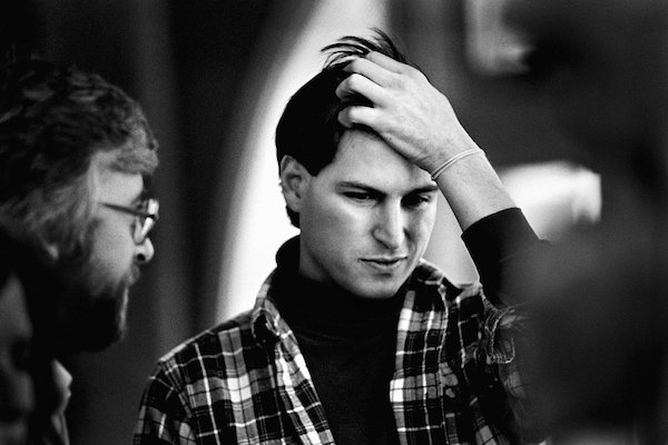 Steve Jobs giovane capelli