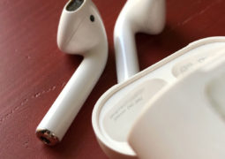 Apple AirPods