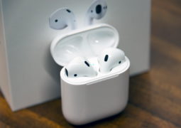 Apple AirPods