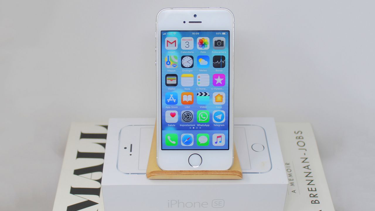 iPhone SE