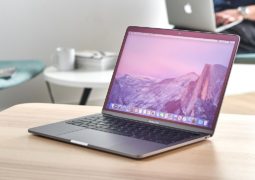 MacBook Pro 13"