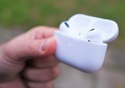 AirPods