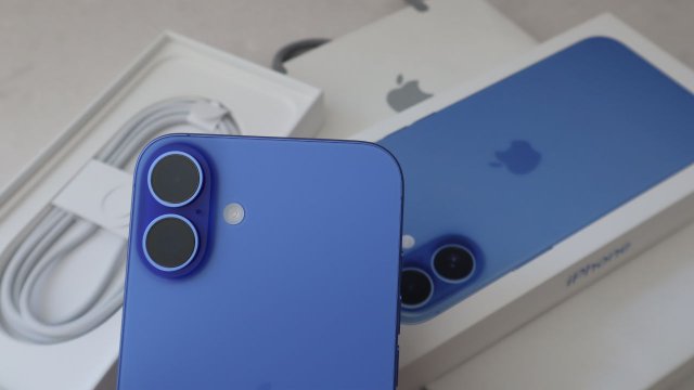 iPhone 17